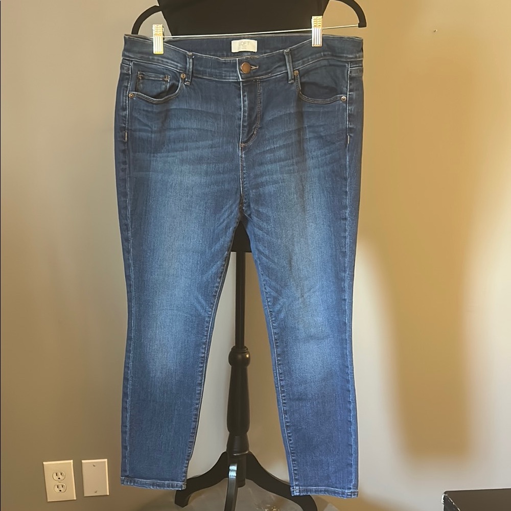 LOFT Blue Ankle Cropped Jeans with Classic Medium Wash